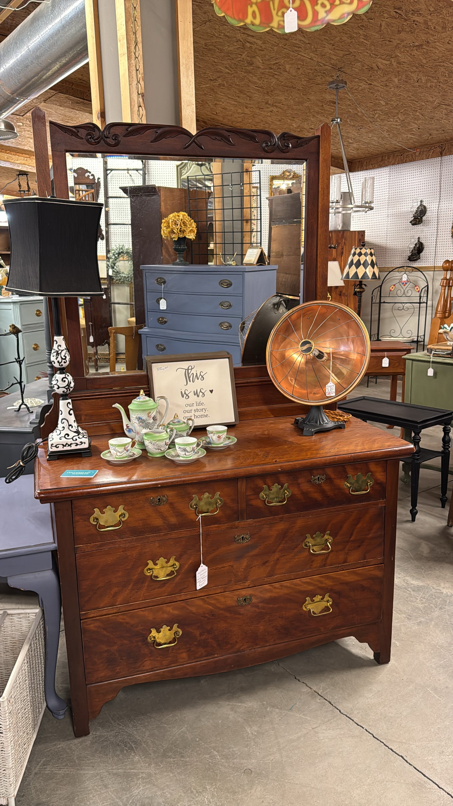 4-DRAWER-WOOD-DRESSER-WITH-ANTIQUE-MIRROR